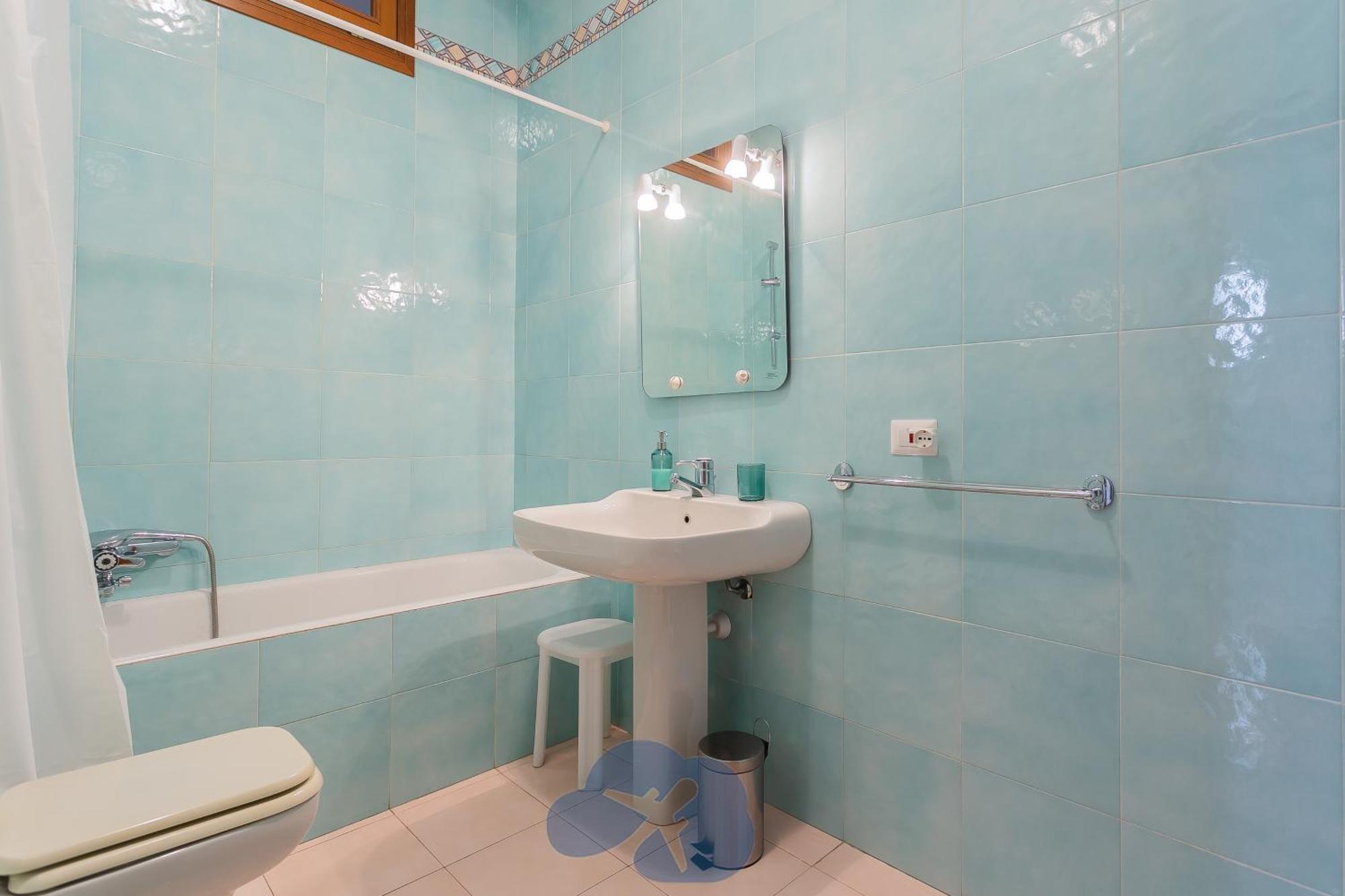 דירות בארי Airport House מראה חיצוני תמונה