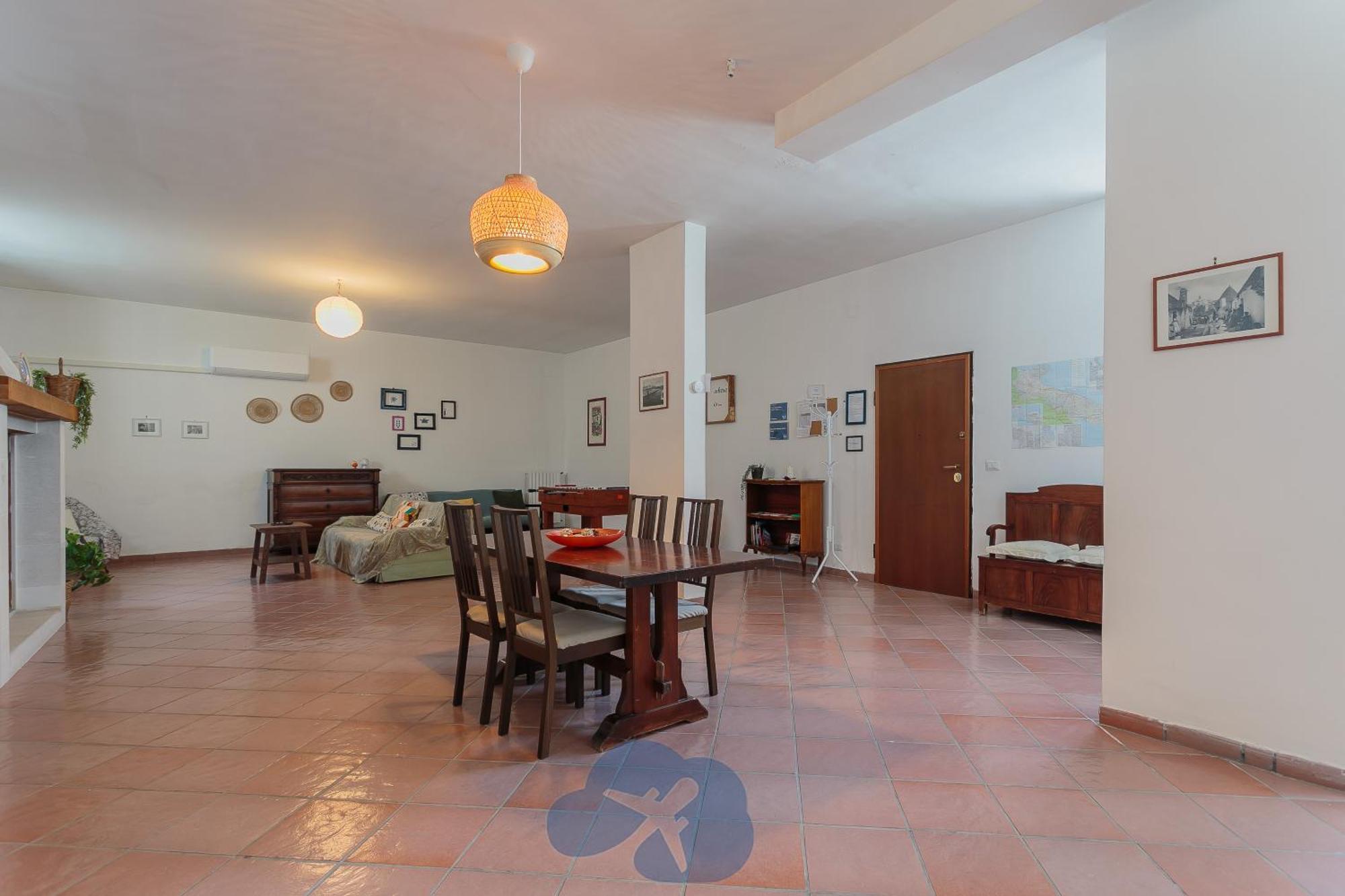 דירות בארי Airport House מראה חיצוני תמונה