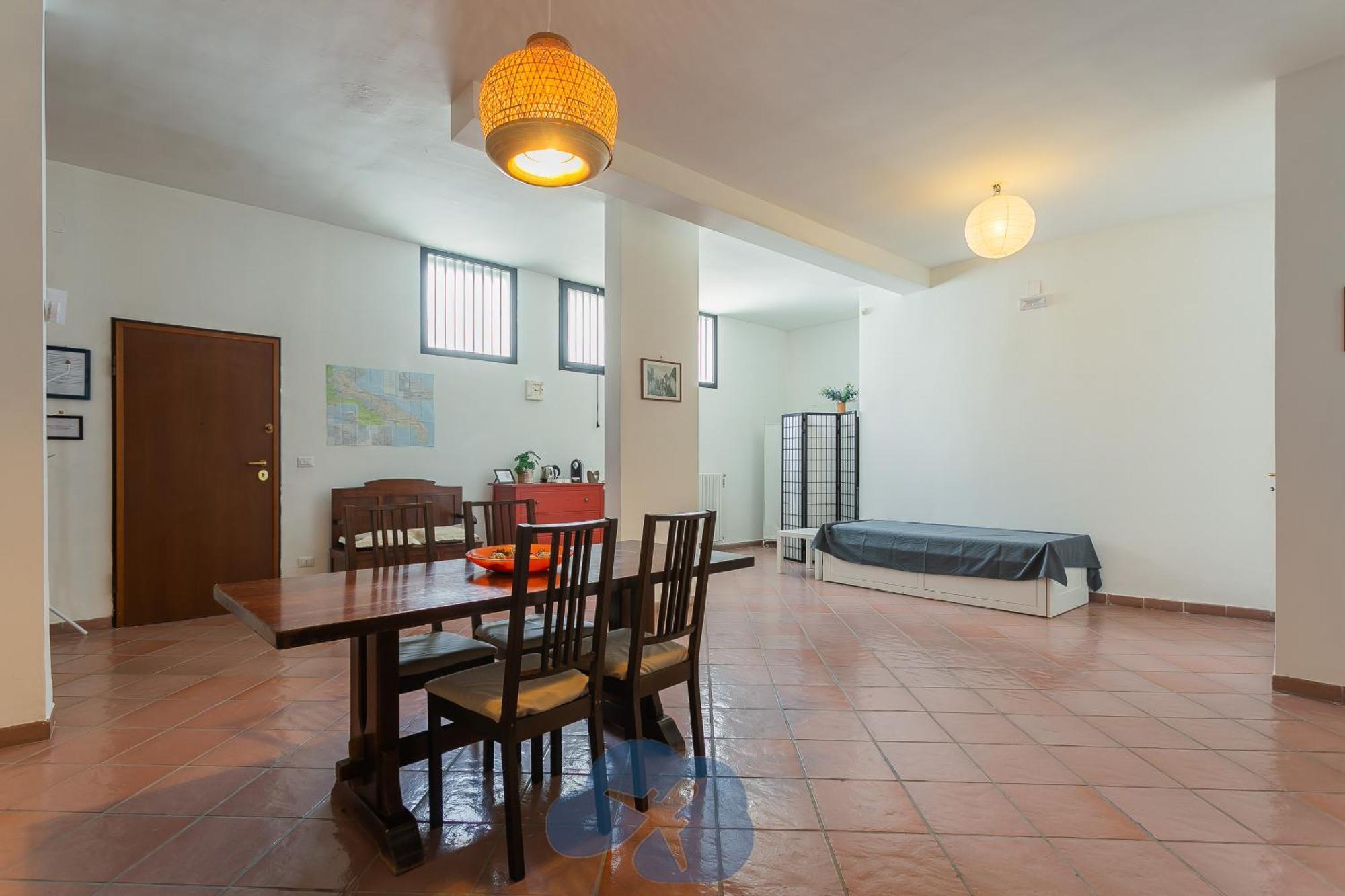 דירות בארי Airport House מראה חיצוני תמונה